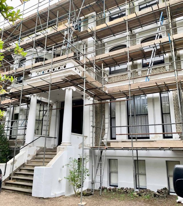 exterior spray painting